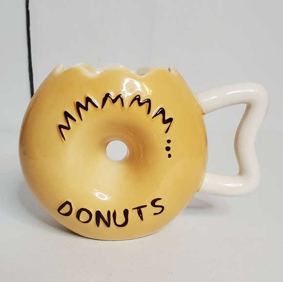 *SOLD* Big Mouth Ceramic Donut Shaped Coffee Novelty Mug - Picture 5 of 11